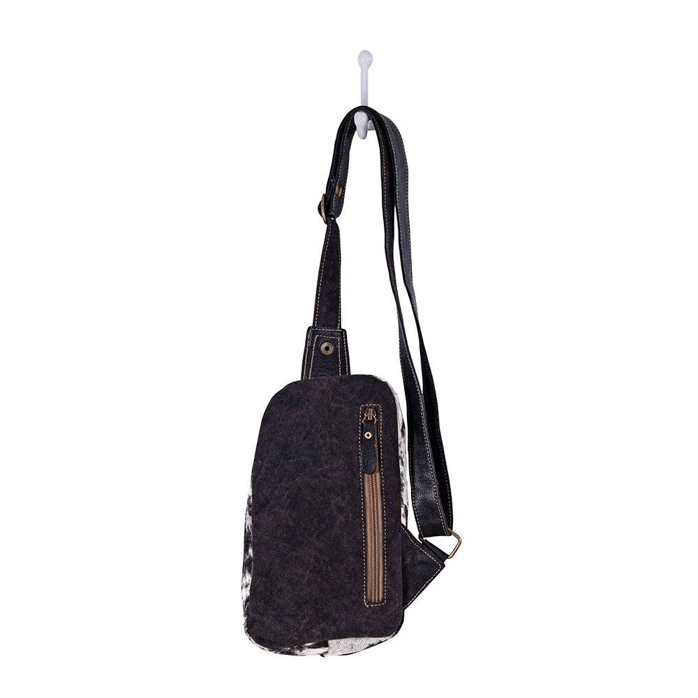Robnette Ranch Fanny-Pack Bag in Dark & White: Single