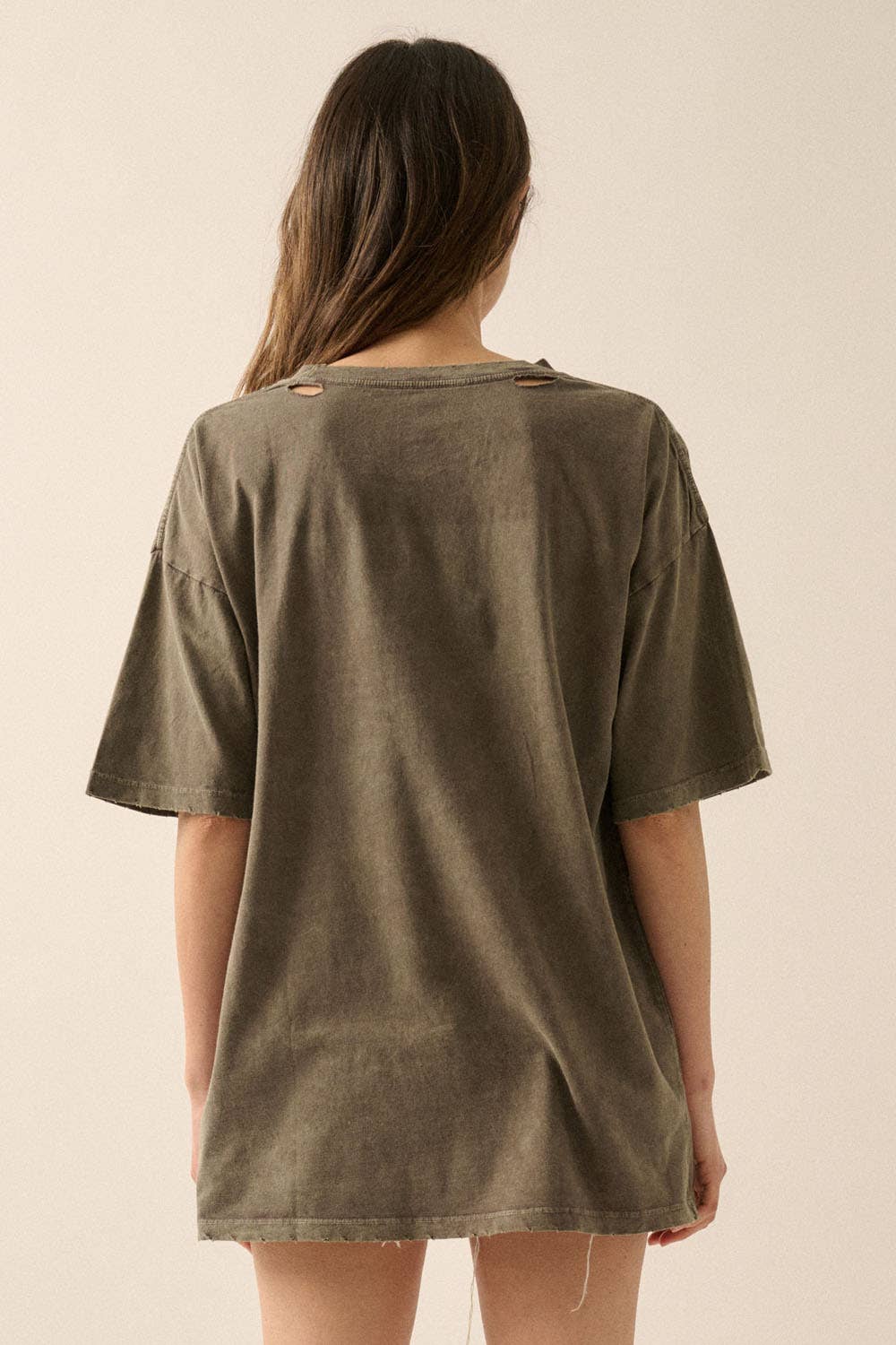 Cat Photos Distressed Oversize Graphic Tee: Iron / L