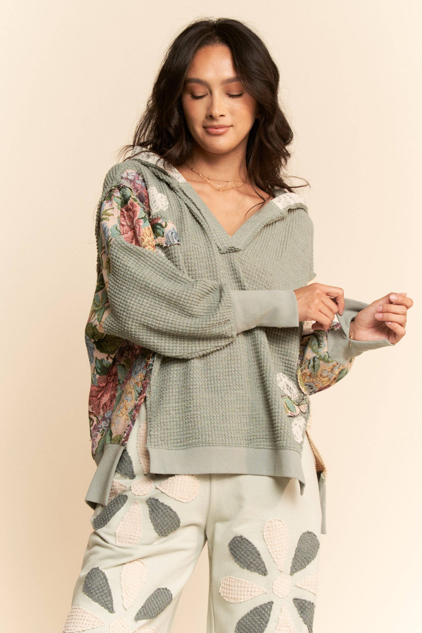 SOFT WAFFLE KNIT FLOWER PATCHWORK HOODIE TOP