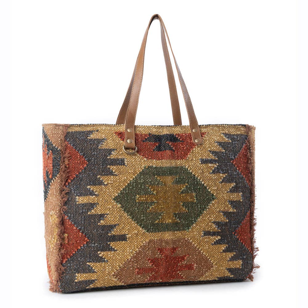 Myra Prairie Crest Weekender Bag in Mustard Yellow: Mustard Yellow