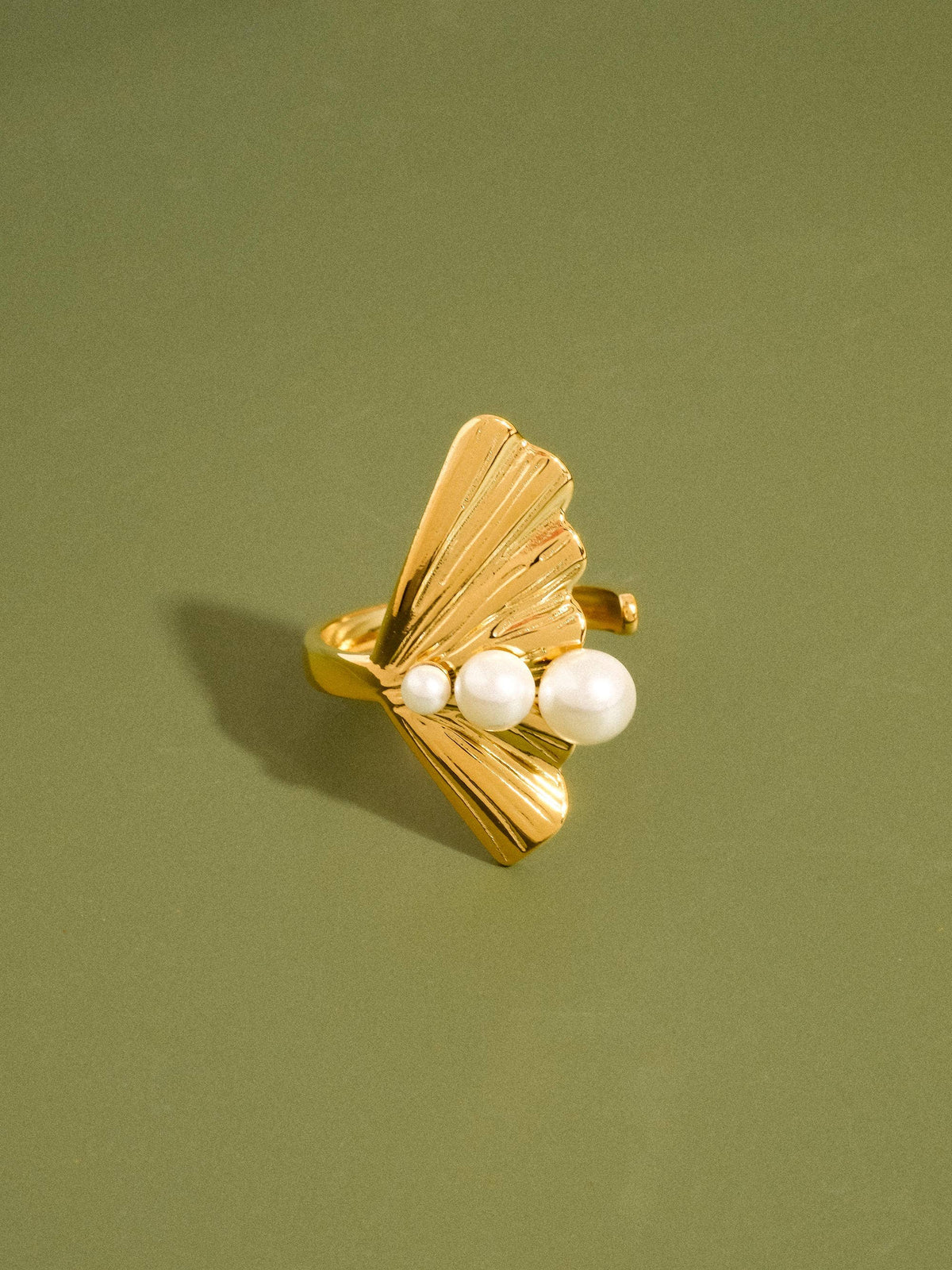 Kala 18K Gold Non-Tarnish Sculptural Pearl Statement Ring: Yellow Gold