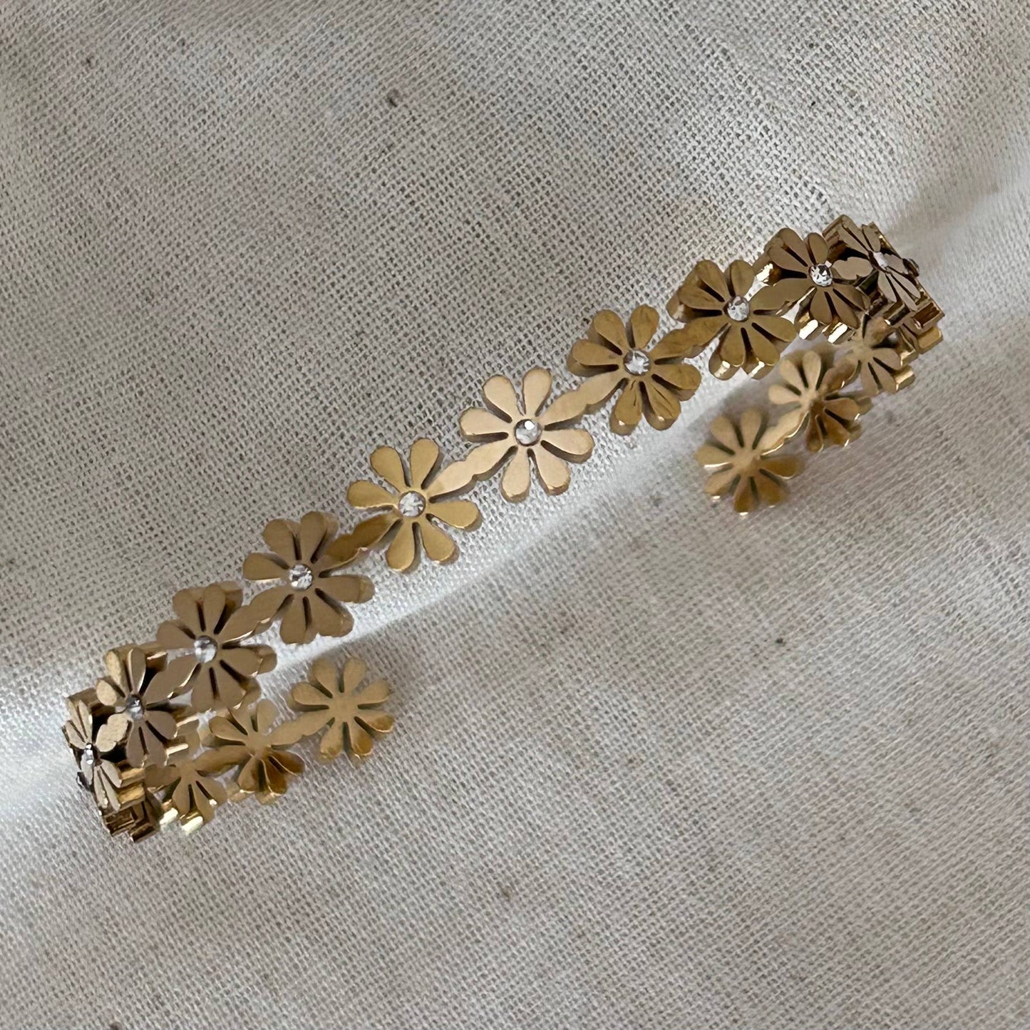 Flowers Bangle Bracelet Cuff 18k Gold stainless steel