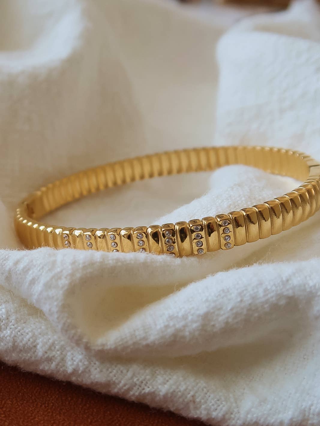 Monelle 18K Gold Non-Tarnish CZ Bangle Bracelet: Yellow Gold