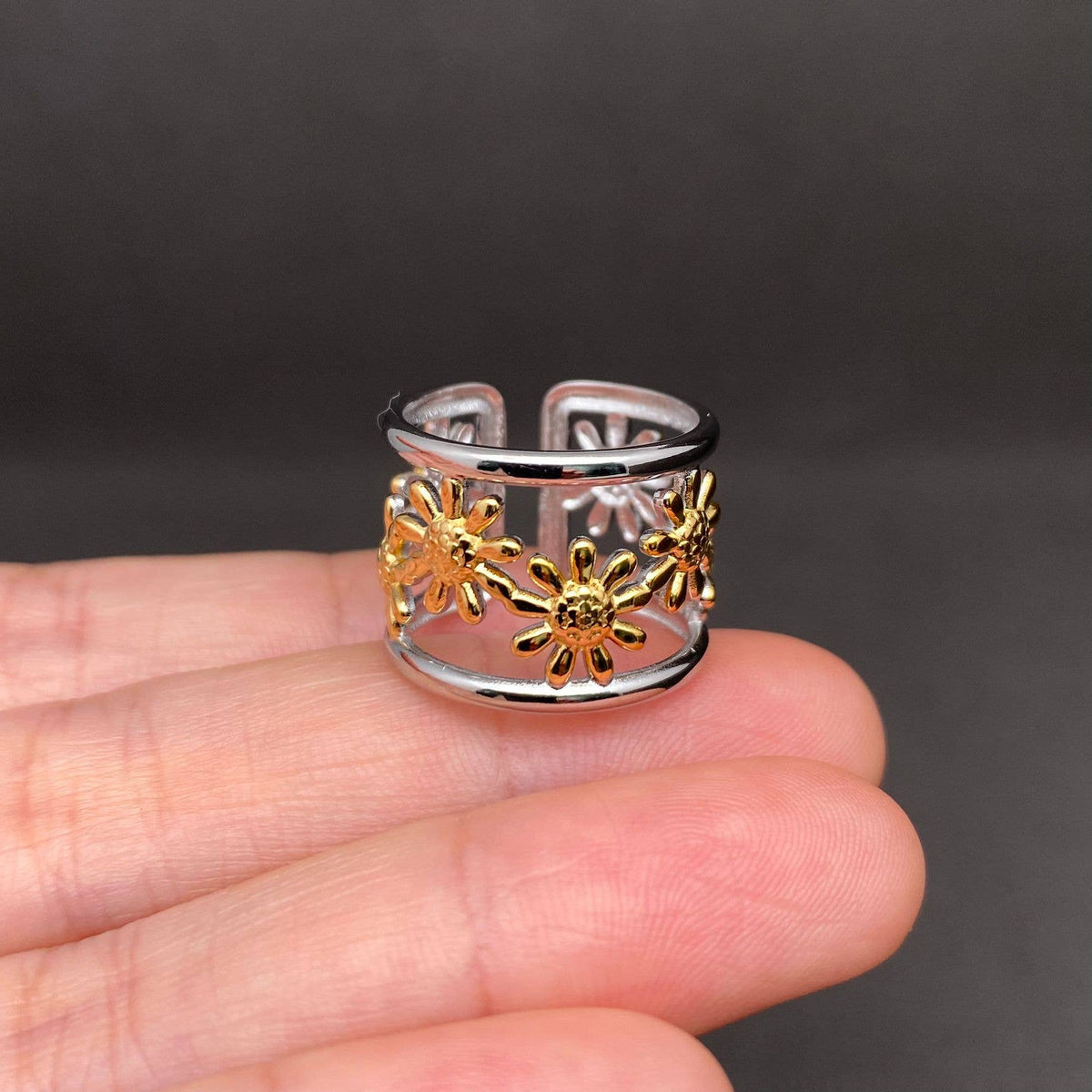 Two Tone Sunflower 18K Gold Plated Stainless Steel Ring -FGS