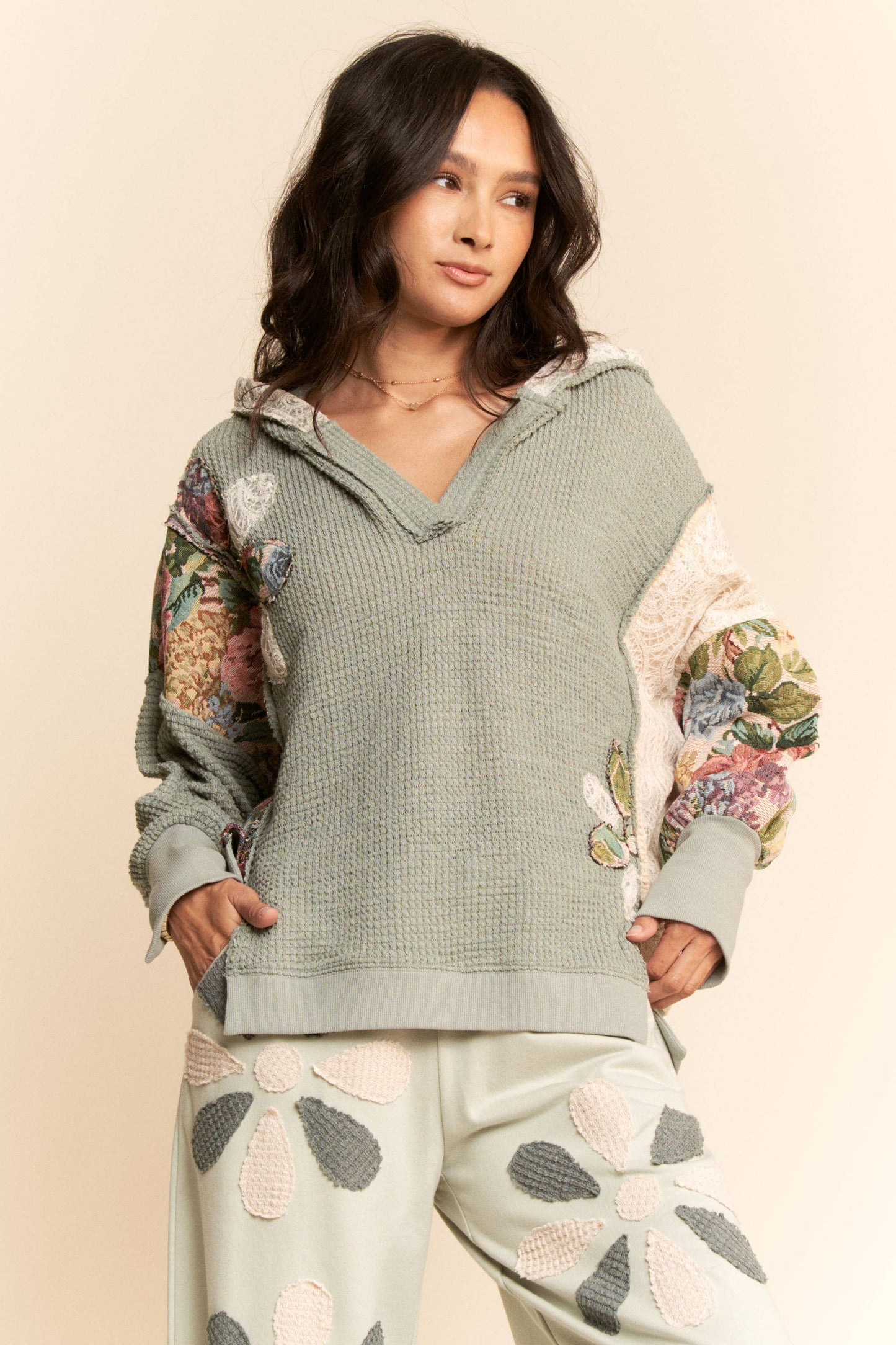 SOFT WAFFLE KNIT FLOWER PATCHWORK HOODIE TOP