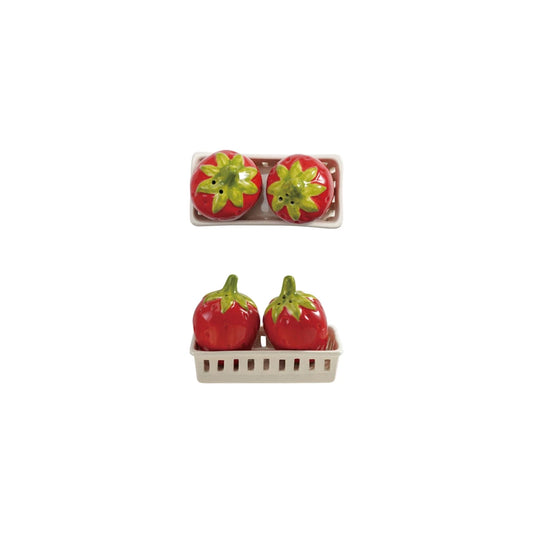 Strawberry salt and pepper set
