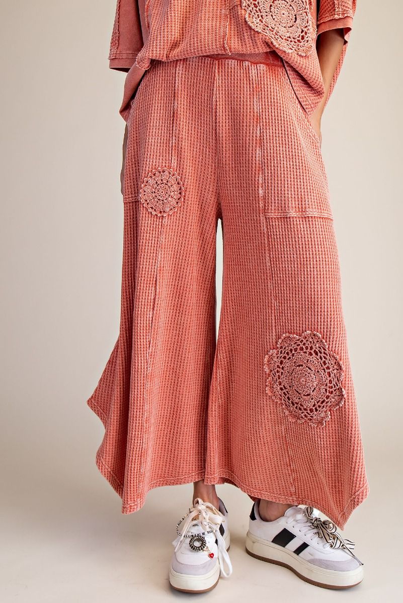 CROCHET PATCH DETAILING WASHED THERMAL PANTS-2 COLORS