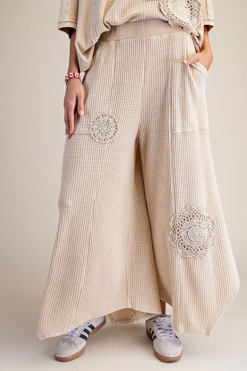 CROCHET PATCH DETAILING WASHED THERMAL PANTS-2 COLORS