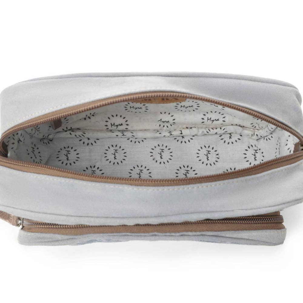 Myra Paisley Plains Pouch in Smoky Ash: Smoky Ash