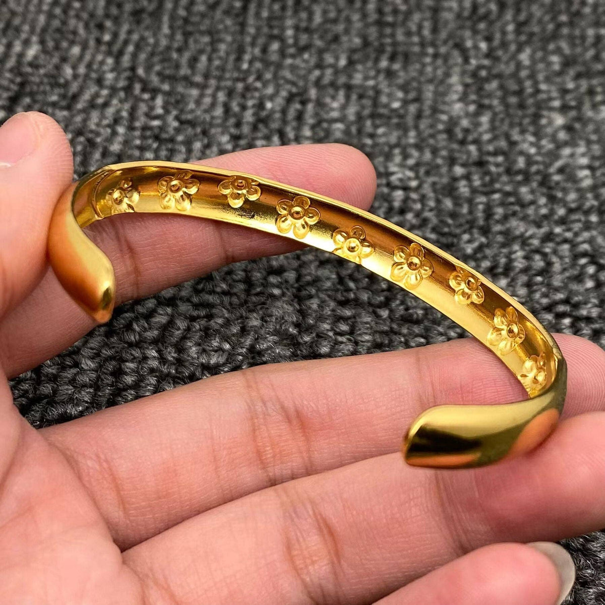 Enamel 18K Gold Plated S.Steel Flower Adjustable Cuff - FGS