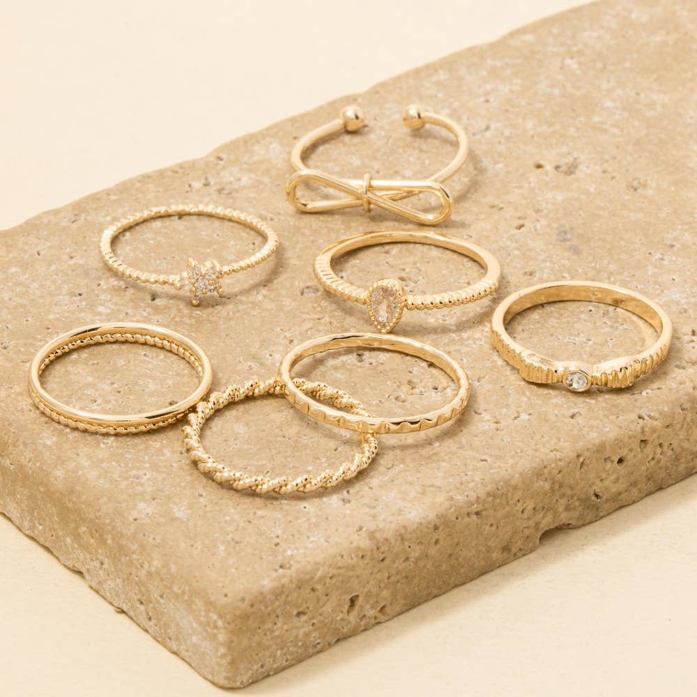 Seven Piece Assorted Rings Set: GCL