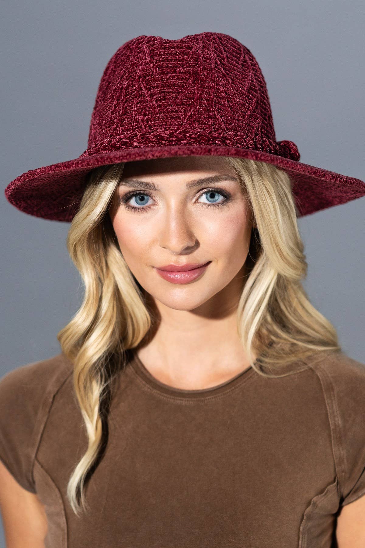 Chenille Pattern Fedora With Breaded Band : BURGUNDY(BU)