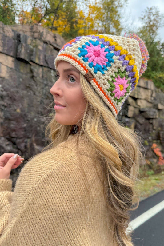 HTE0115 Handmade Crochet Pom Beanie: Beige