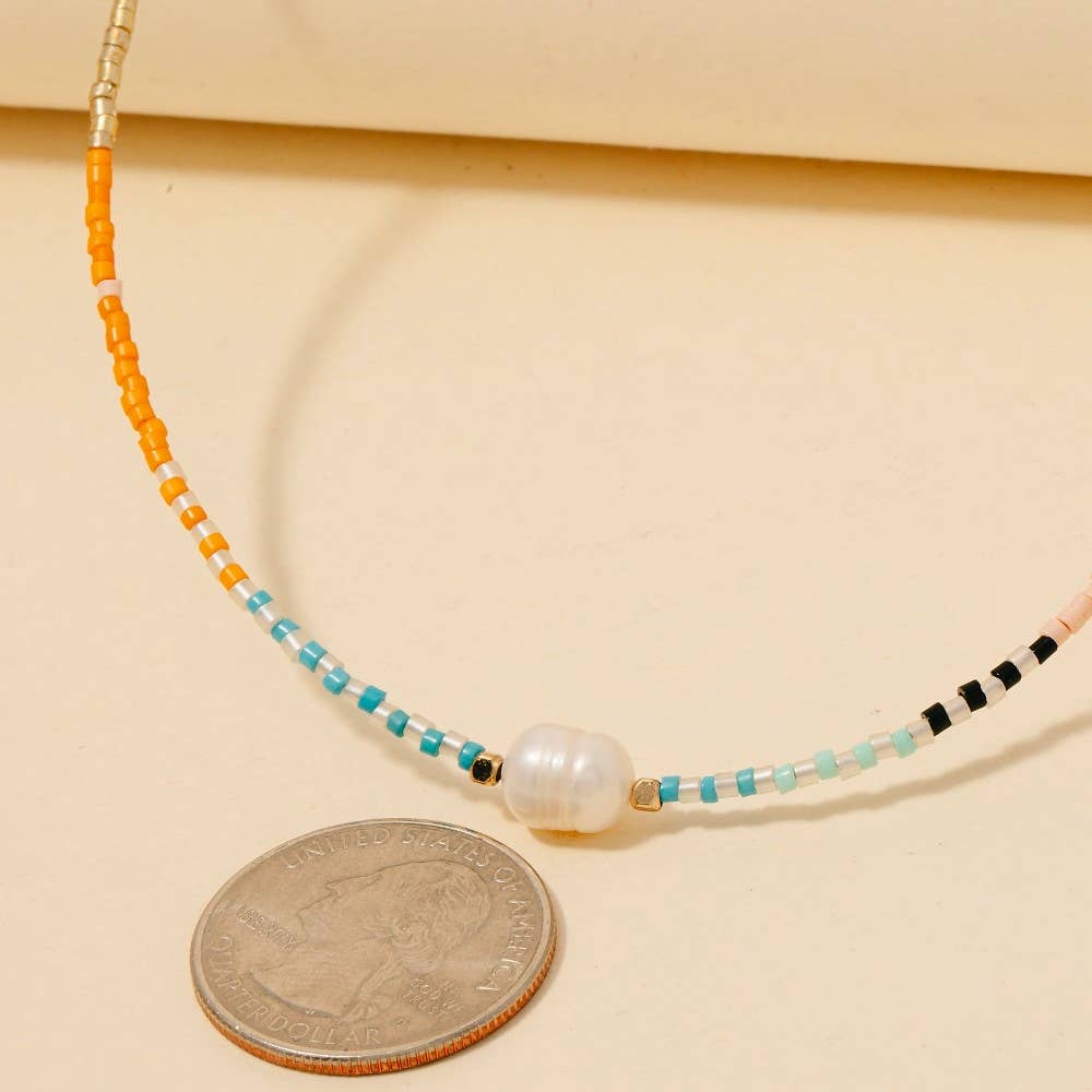 Dainty Seed Beaded Pearl Charm Necklace: GMU