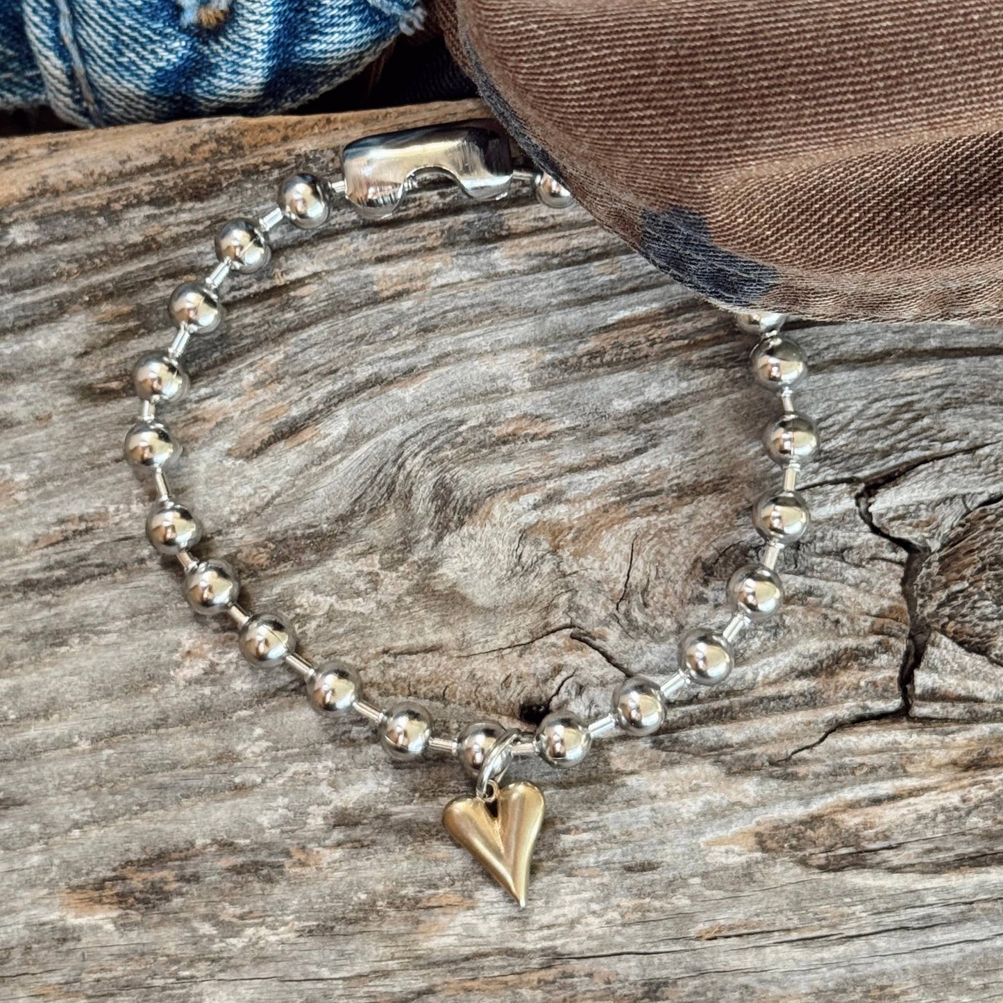 Mixed Metal Heart Charm Bracelet : 7.5"