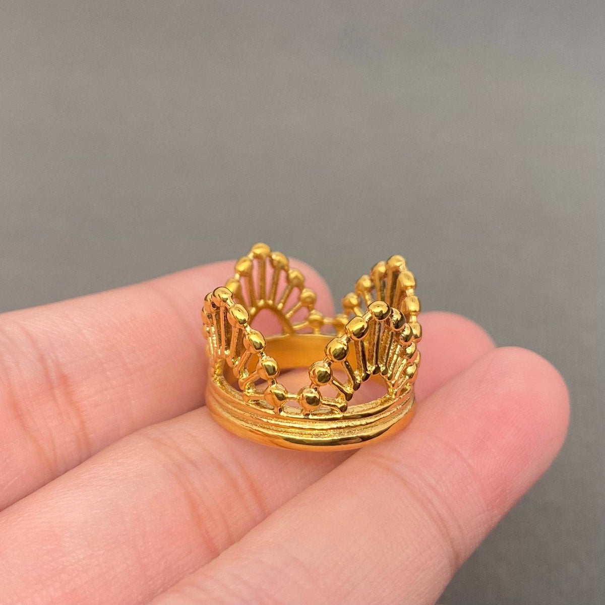 18K Gold Plated Stainless Steel Hollow Crown Ring - FGS: 8