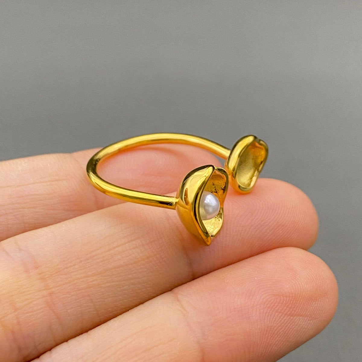 Pearl Inlaid 18K Gold Plated S.Steel Adjustable Ring - FGS